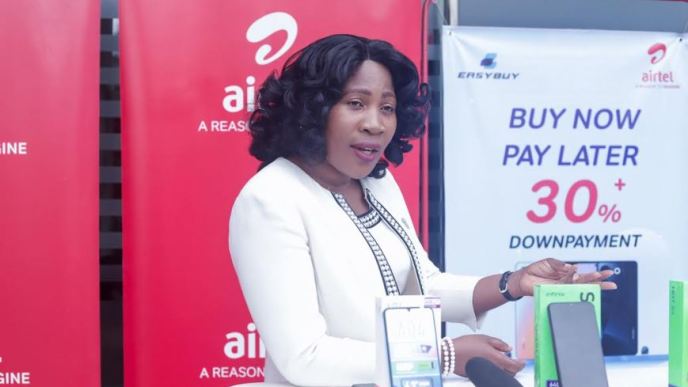 Ms. Carol Asio, Head of Retail at Airtel Uganda addressing the media at the Airtel Uganda and EASYBUY partnership launch at the Kingdom Kampala Airtel Shop.