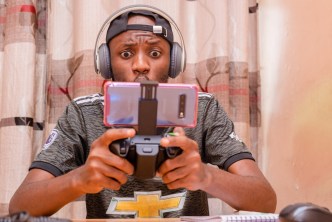 The advancement of mobile technology has certainly helped generate interest in mobile gaming. (PHOTO: Katende Erick and Blaise Wayinda)