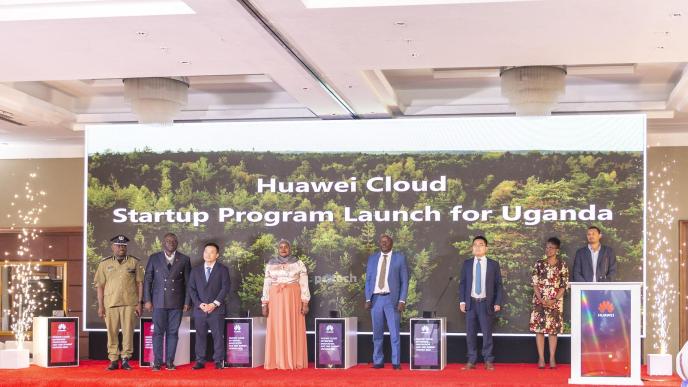 Rt. Hon. Rukia Nakaddama (4th from left); 3rd Deputy Prime Minister of the Republic of Uganda poses for a group photo with other delegates after launching the Huawei cloud startup program. PHOTO: PC Tech Magazine