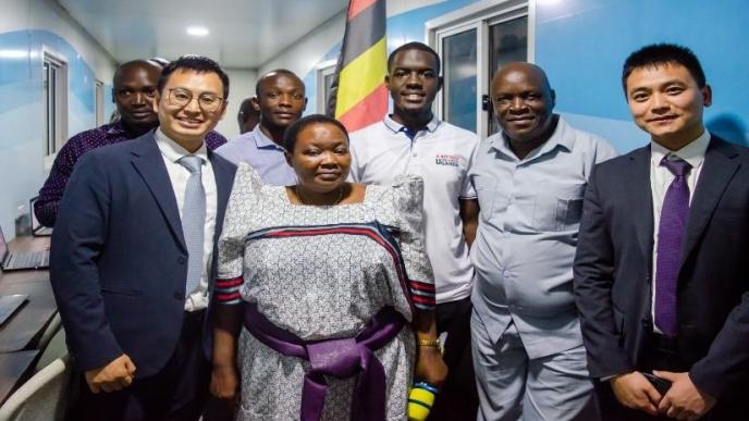 In Pictorial (Left-Right): Huawei’s technologies Uganda Co. Ltd Deputy Managing Director; Gao Jian, Prime Minister; Rt. Robinah Nabbanja, Huawei’s Public Relations Officer; Arinda Ronnie, Kakumiro District Resident District Commissioner; Maj (Rtd) Matovu David, and Ivan Chenyiwei from Huawei pose for a group photo after launching the Huawei DigiTruck Project in Kakumiro on Sunday, April 28, 2024 at the Kakmuiro District headquarters. COURTESY PHOTO