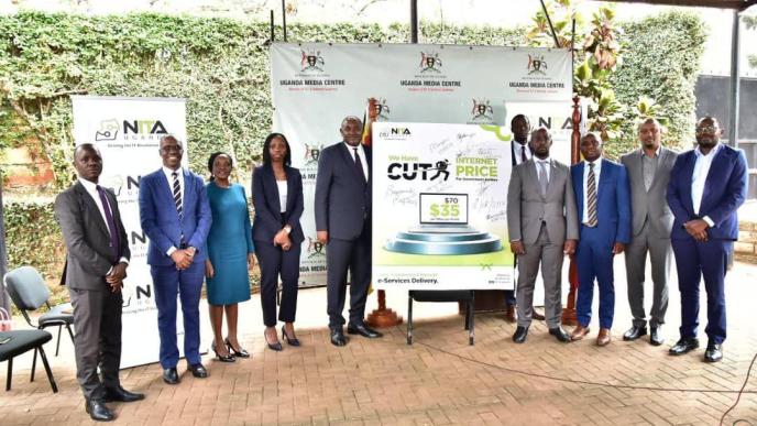 Reprenstatives from the Ministry of ICT and NITA-U pose for a group photo after announcing the reduction on the price of internet for government MDAs.