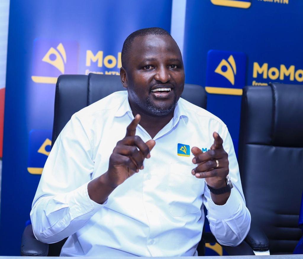 Richard Yego, the Chief Executive of MTN Mobile Money (MTN MoMo) Uganda Limited addressing the press at the launch of Xtracash.