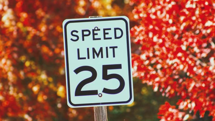 Speed limits generally align to the nearest 10 mph increment of the adjusted 85th percentile speed. PHOTO: Joshua Hoehne / via Unsplash