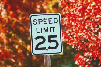 Speed limits generally align to the nearest 10 mph increment of the adjusted 85th percentile speed. PHOTO: Joshua Hoehne / via Unsplash