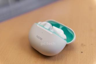 Inside the Tecno Bud 3 earbuds charging case is a pair of bluetooth Bud 3 earbuds each has a battery capacity of 37mAh and can be fully charged in approximately 2 hours. PHOTO: PC Tech Magazine