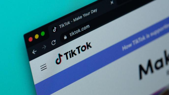 TikTok. PHOTO: Solen Feyissa / Unsplash