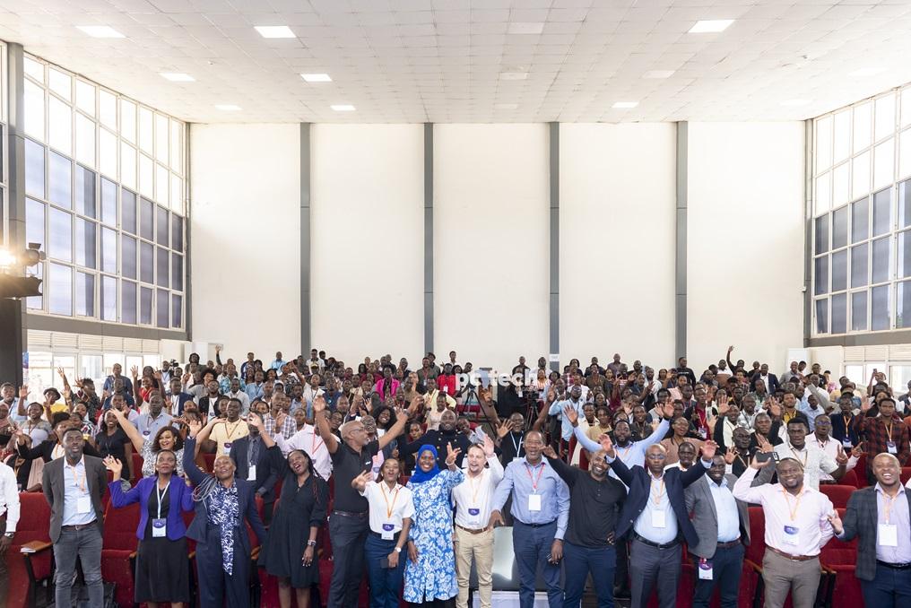 Attendees of the inaugural Uganda Developer Summit pose for a group photo.