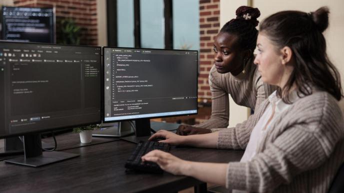 According to a Women in Cybersecurity report, women accounted for 25% of the global cybersecurity workforce in 2022, report suggests a percentage rise to 35% by 2031. PHOTO: DC Studio / Freepik