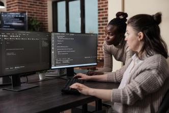 According to a Women in Cybersecurity report, women accounted for 25% of the global cybersecurity workforce in 2022, report suggests a percentage rise to 35% by 2031. PHOTO: DC Studio / Freepik